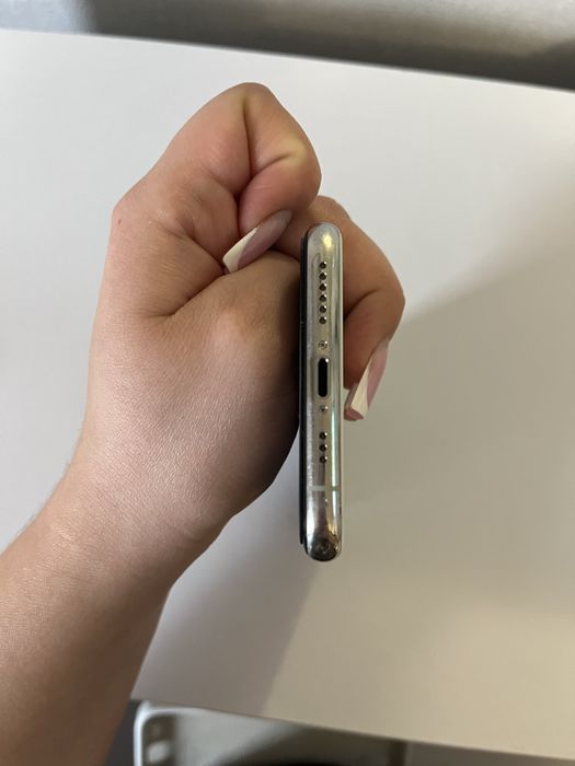 Продам айфон 11 про на 64 гб