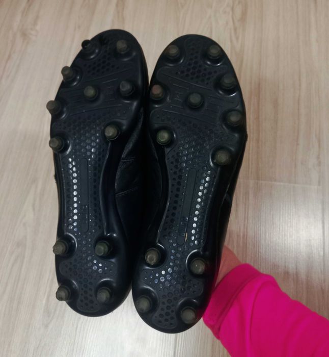 Чоловічі бутси Puma King Pro SG чорні натуральна шкіра для хлопця р 42