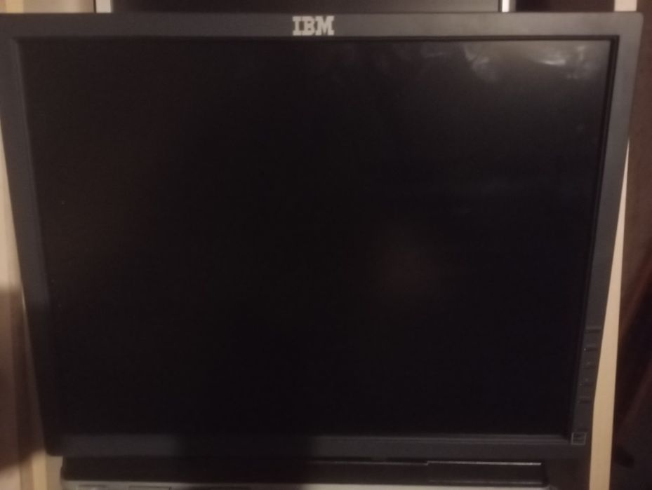 Monitory komputerowe