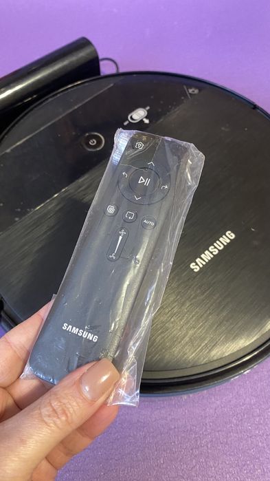 Робот- пилосос  SAMSUNG POWERbot-E VR5000 WiFi.