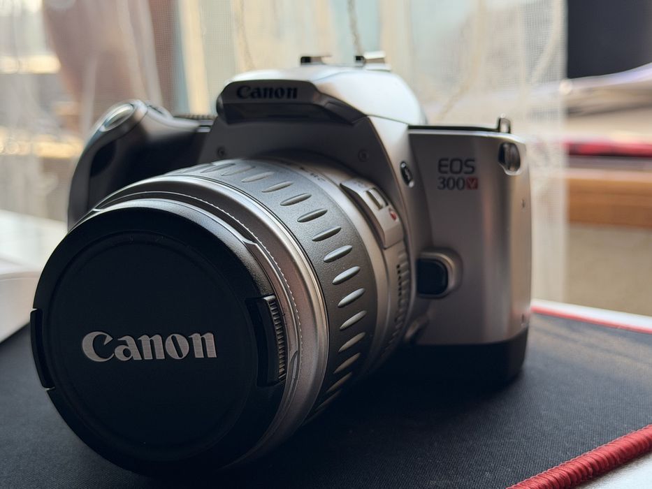 Фотоапарат Canon eos 300v