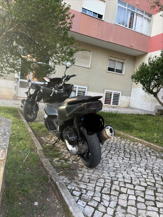 Honda pcx 2023 em otimo estado