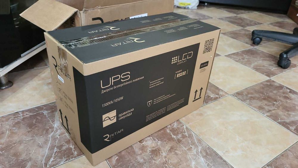 ДБЖ з правильною синусоїдою RITAR RTSW-1500 LCD.