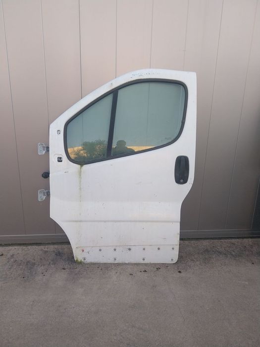Porta Renault frente esquerda Trafic 2.0 dci ano 2011