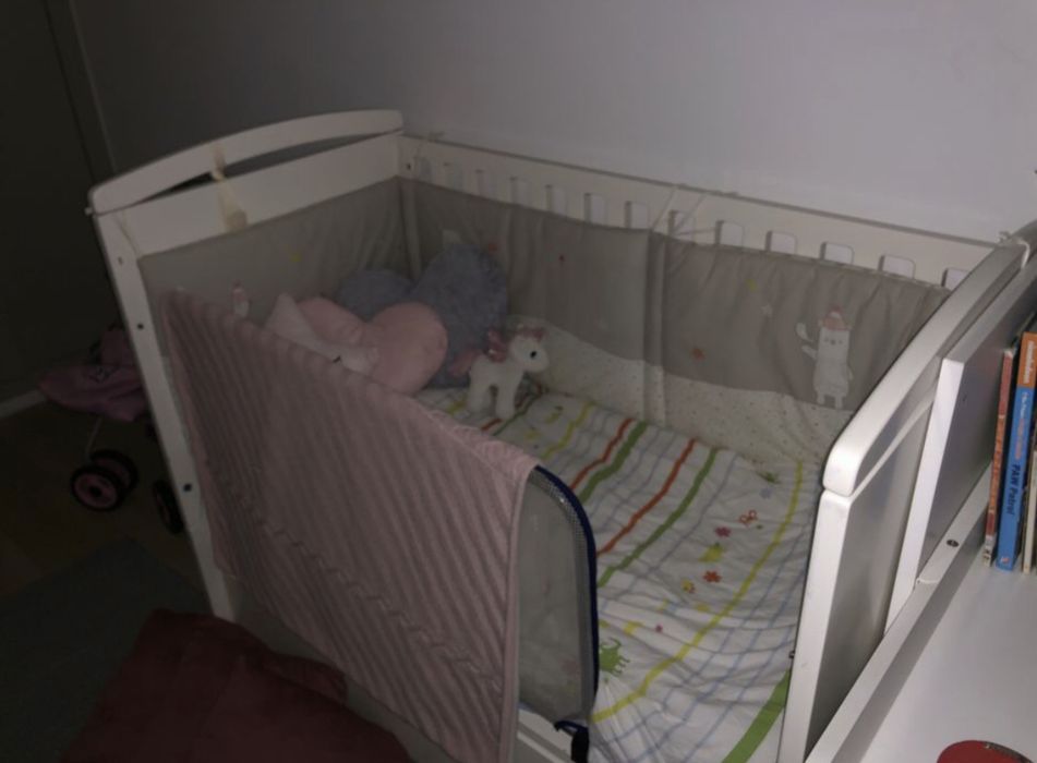 Cama de grades branca