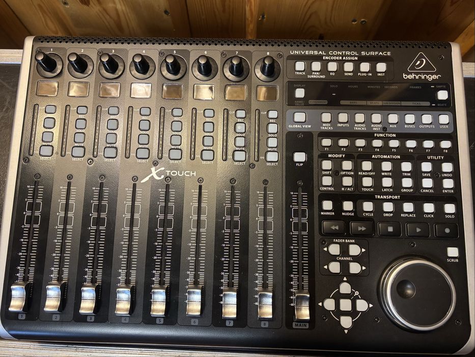 Behringer X Touch