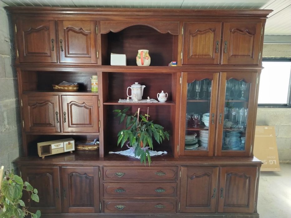 Movel de sala impecável altura 2,07 comprimento 2,40