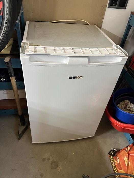 Маленький холодильник beko