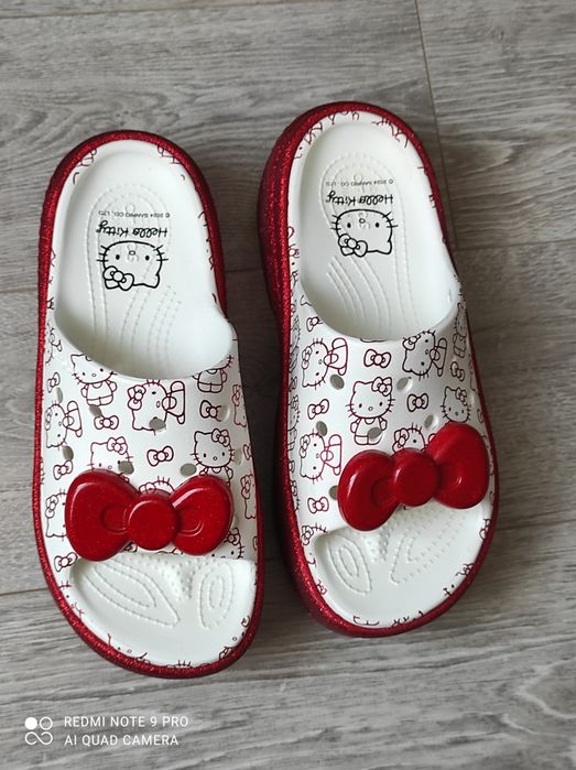 Кроксы, Crocs  Hello Kitty Stomp Slide.M5 W7.