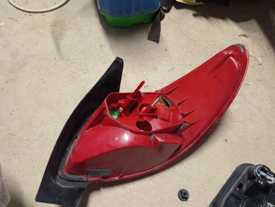 Farolim traseiro direito Peugeot 206