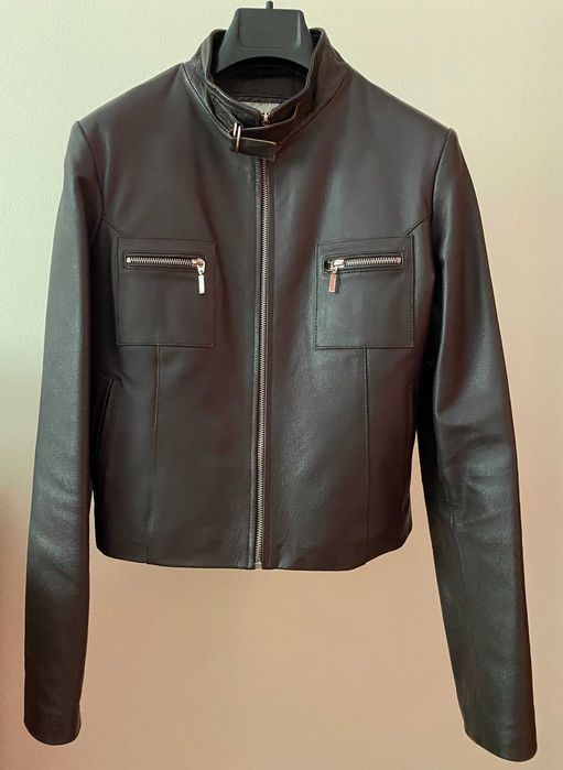 Casaco Castanho em Pele Genuína – Estilo intemporal *Oportunidade*