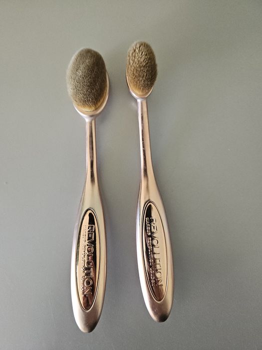 Pedzle pędzel różowy make up revolution