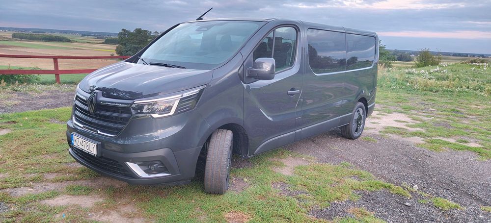 Wynajem Busa 9 osobowy / Renault Trafic Long / Nowy.