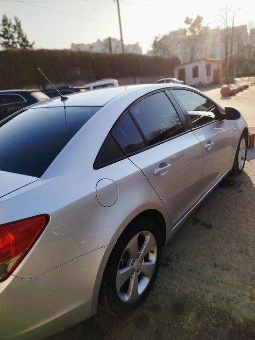 Chevrolet cruze 2.0дизель,автомат.
