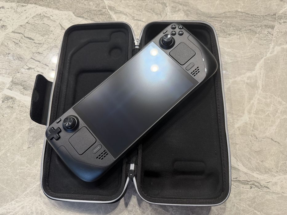 Valve Steam Deck OLED 1TB + офіційна Dock Station Valve | Повний комплект