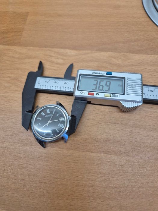 Zegarek mechaniczny *Wostok*