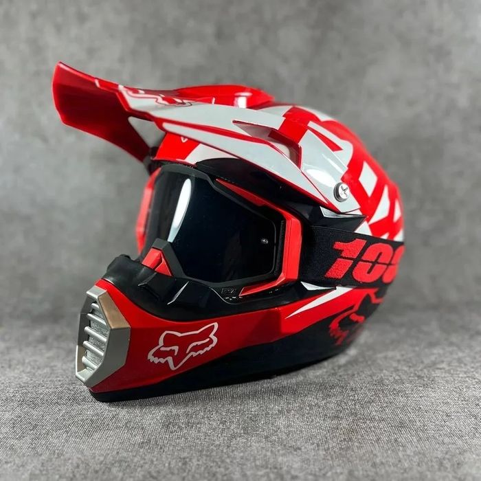 Кросовий шолом з окулярами