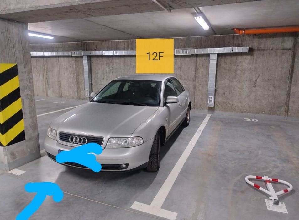 Miejsce parkingowe postojowe hala 12C,B,F  14E  ul. JASIELSKA