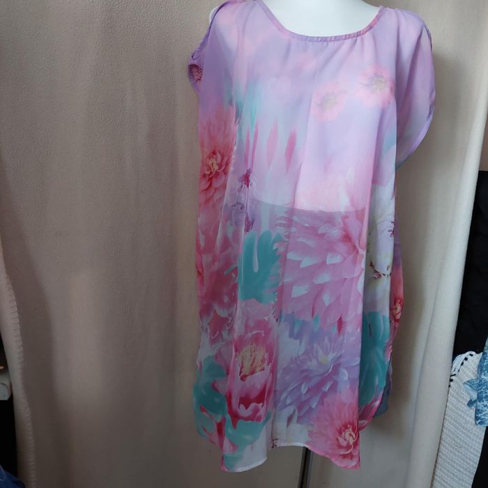 Lekka zwiewna tuniczka