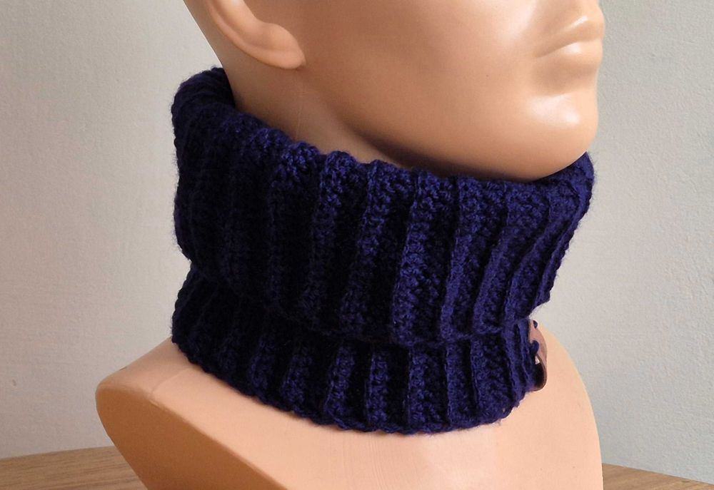 Granatowy golfik/ocieplacz zamiast szalika - Handmade