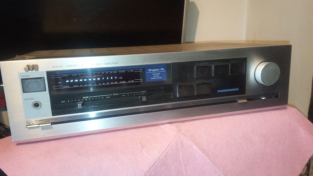 Amplificador integrado JVC mod A X30