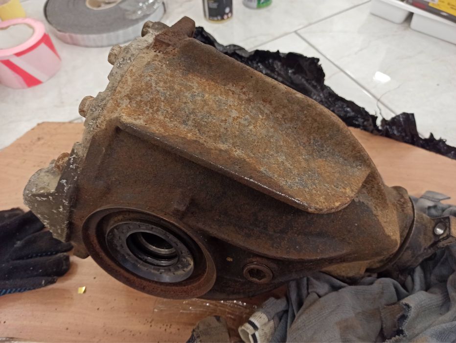 Редуктор заднього мосту CHRYDLER 300c 2005-2010 2.7