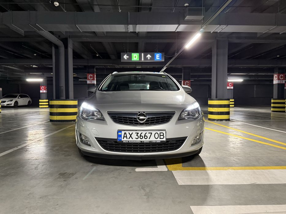 Opel astra рідна фарба