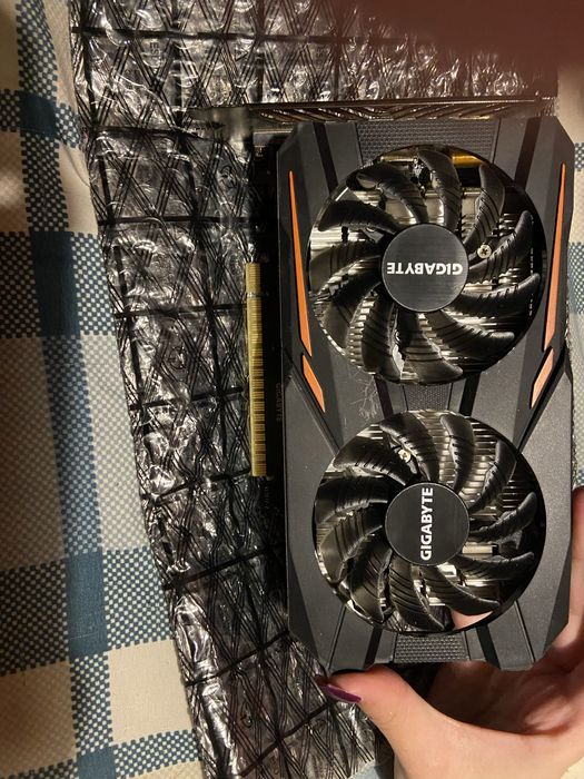 Placa grafica gtx106064284334058755120