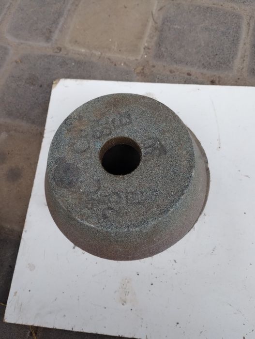 Круг абразивний чашковий