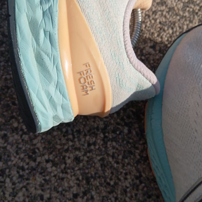 New Balance Fresh Foam 880v11 Sportowe Buty Do Biegania Rozmiar 39