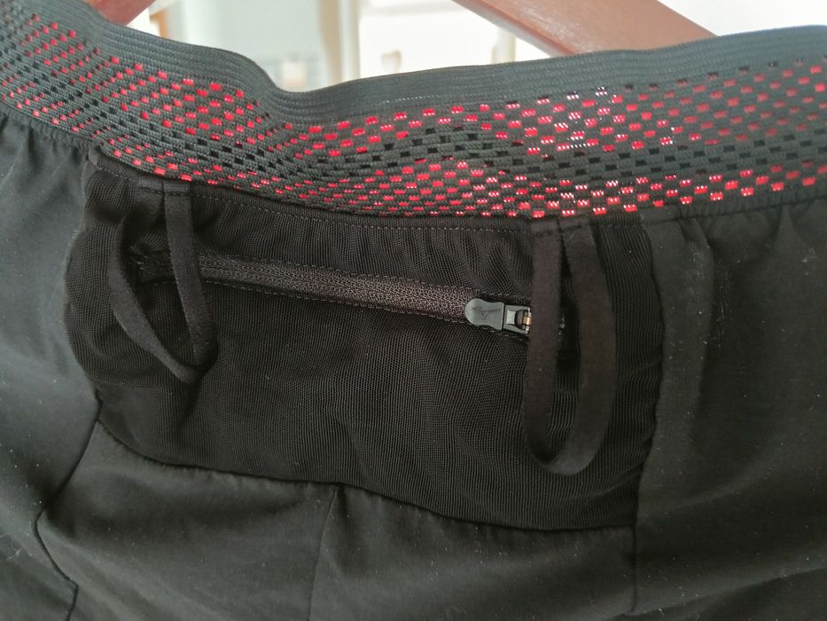 Mizuno profesjonalne krótkie spodenki sportowe do biegania rozmiar S