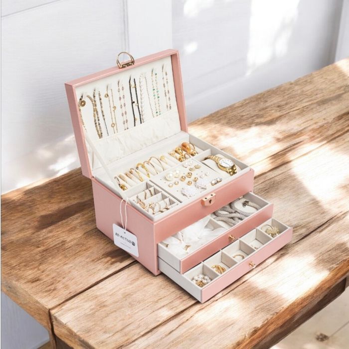 Nowa różowa szkatułka organizer na biżuterię z zamkiem
