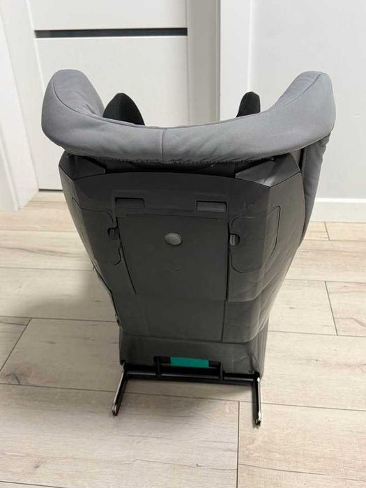 Fotelik samochodowy Britax Romer Safefix Plus (ISOFIX)