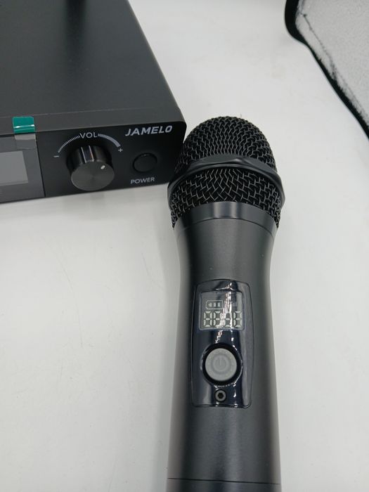 Mikrofony do karaoke z odbiornikiem