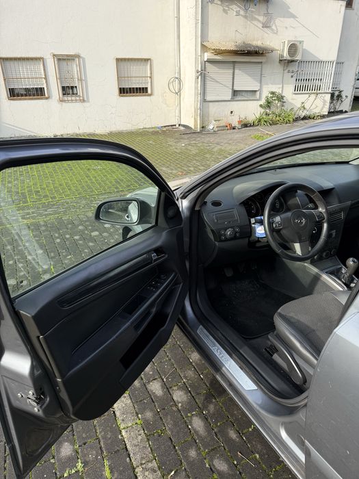 Opel Astra H Cosmos