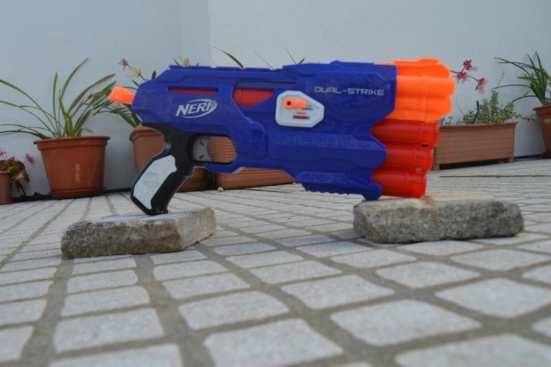 Nerf Dual-Strike