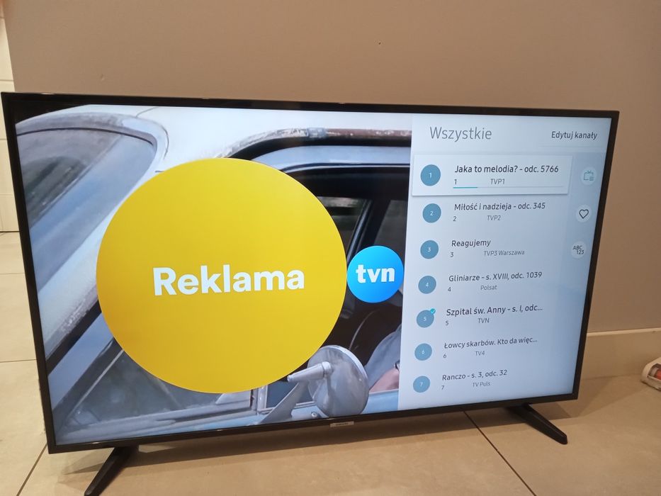 Samsung 43' 4K-UHD, Smart TV, Dvb-t2, Wi-Fi, HDR