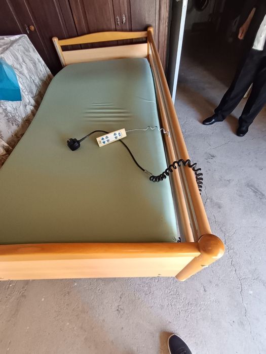 Cama hospitalar elétrica