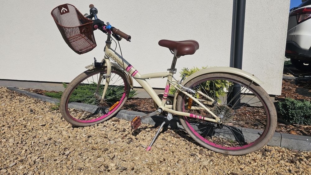 Rower dziewczecy bTwin,  Decathlon,  24"  stan bdb