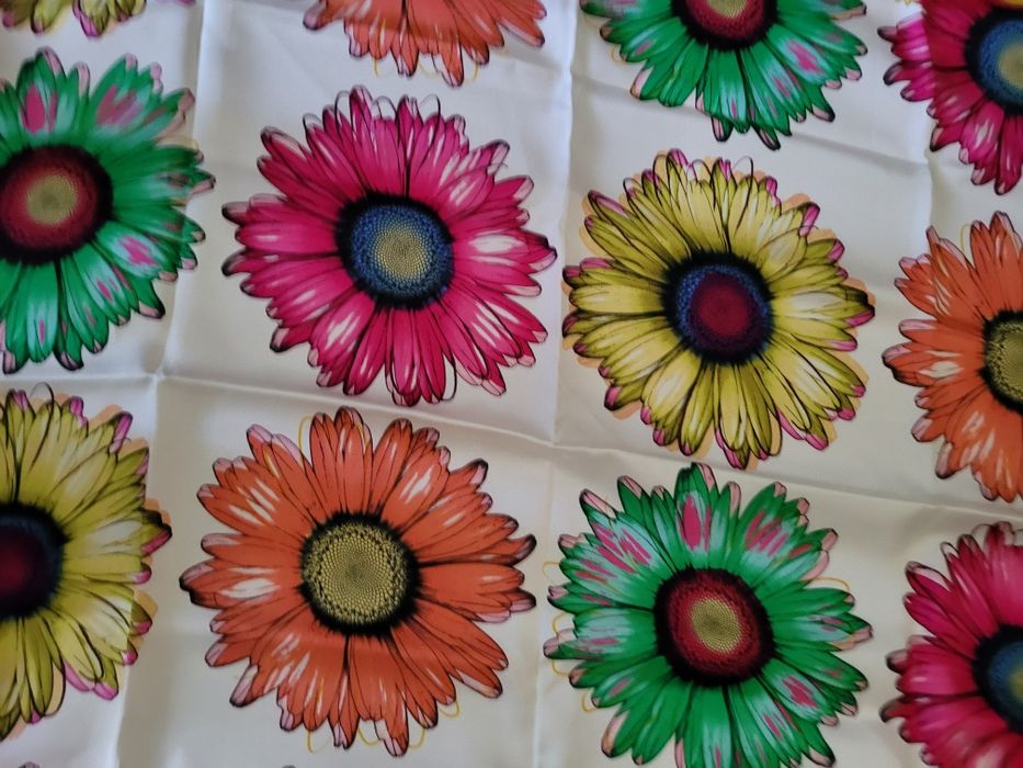 Lenço  de senhora  100% seda