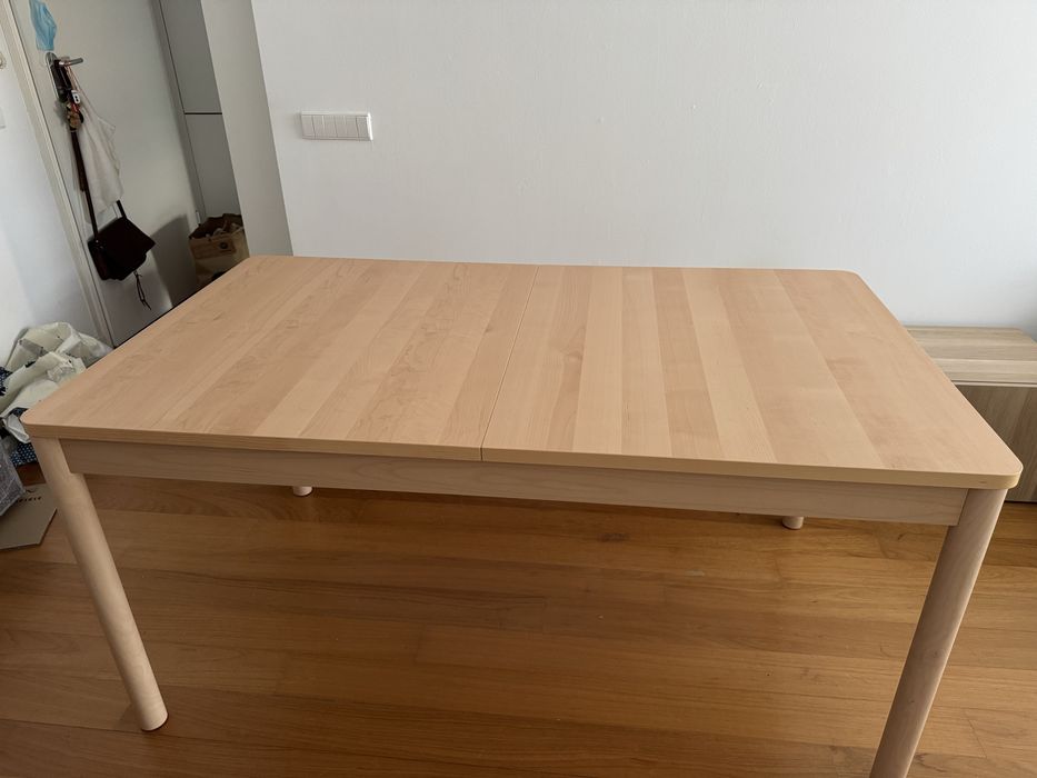Mesa extensível RÖNNINGE (IKEA) para 6-8 pessoas