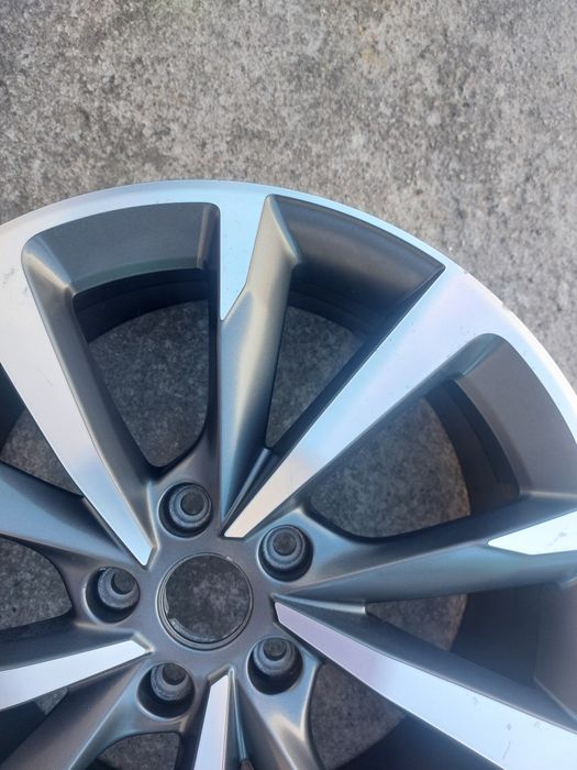 Fela aluminiowa seat Leon IV    5FA  5x112   ET46