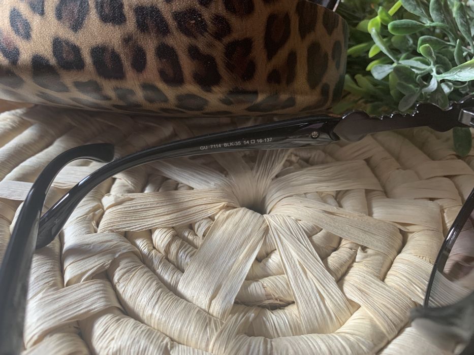 Óculos de sol Guess (originais) - Novos!