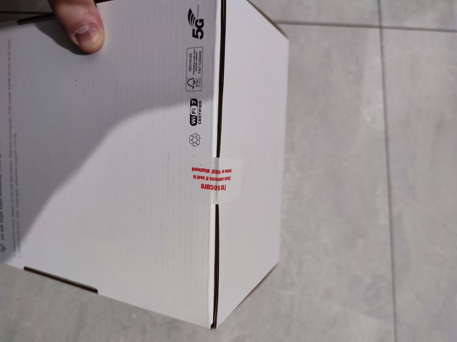 NOWY router stacjonarny 5G Huawei Zowee CPE 6 H165-383 white