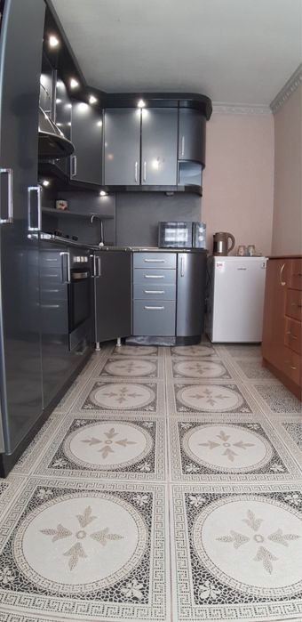 Квартира подобово 2-х кімнатна в центрі