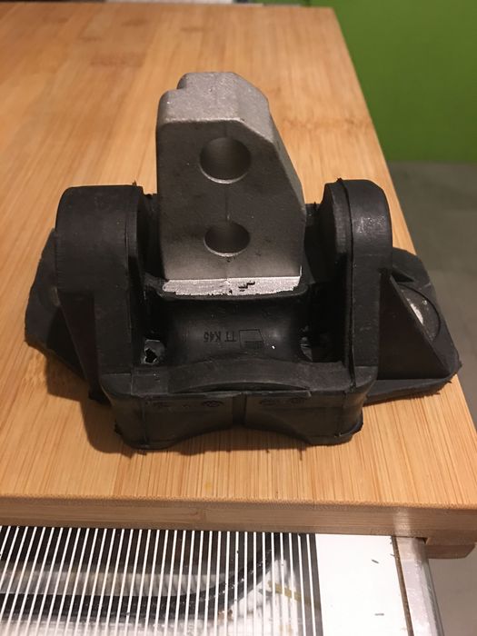 Apoio motor volvo