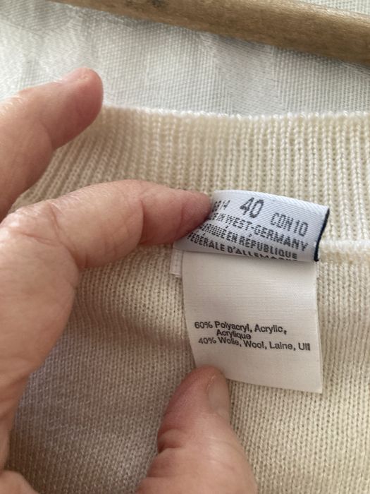 Sweter wełniany damski -marynarka kolor ecru