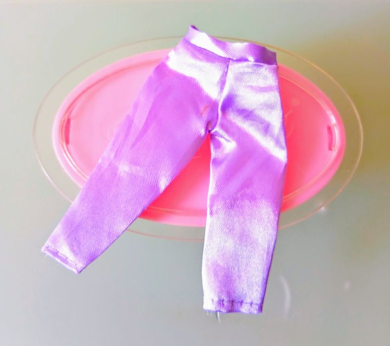 Barbie vários estilos de calças .