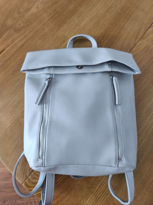 Sprzedam plecaczek w stanie idealnym