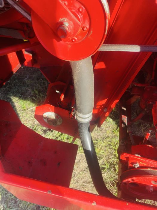 Комбайн Massey Ferguson 19